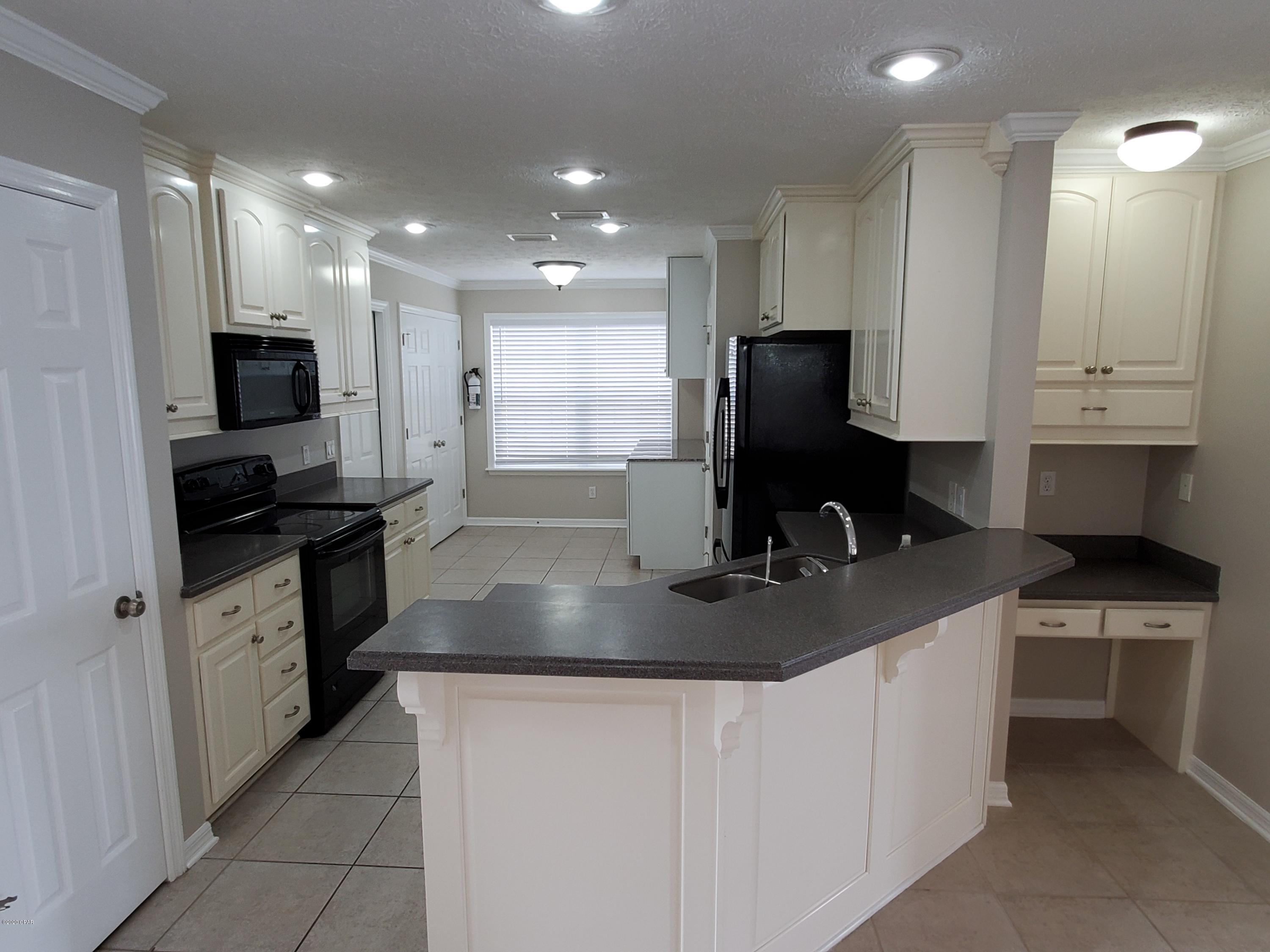 Image 9 For 3416 Harrison Avenue