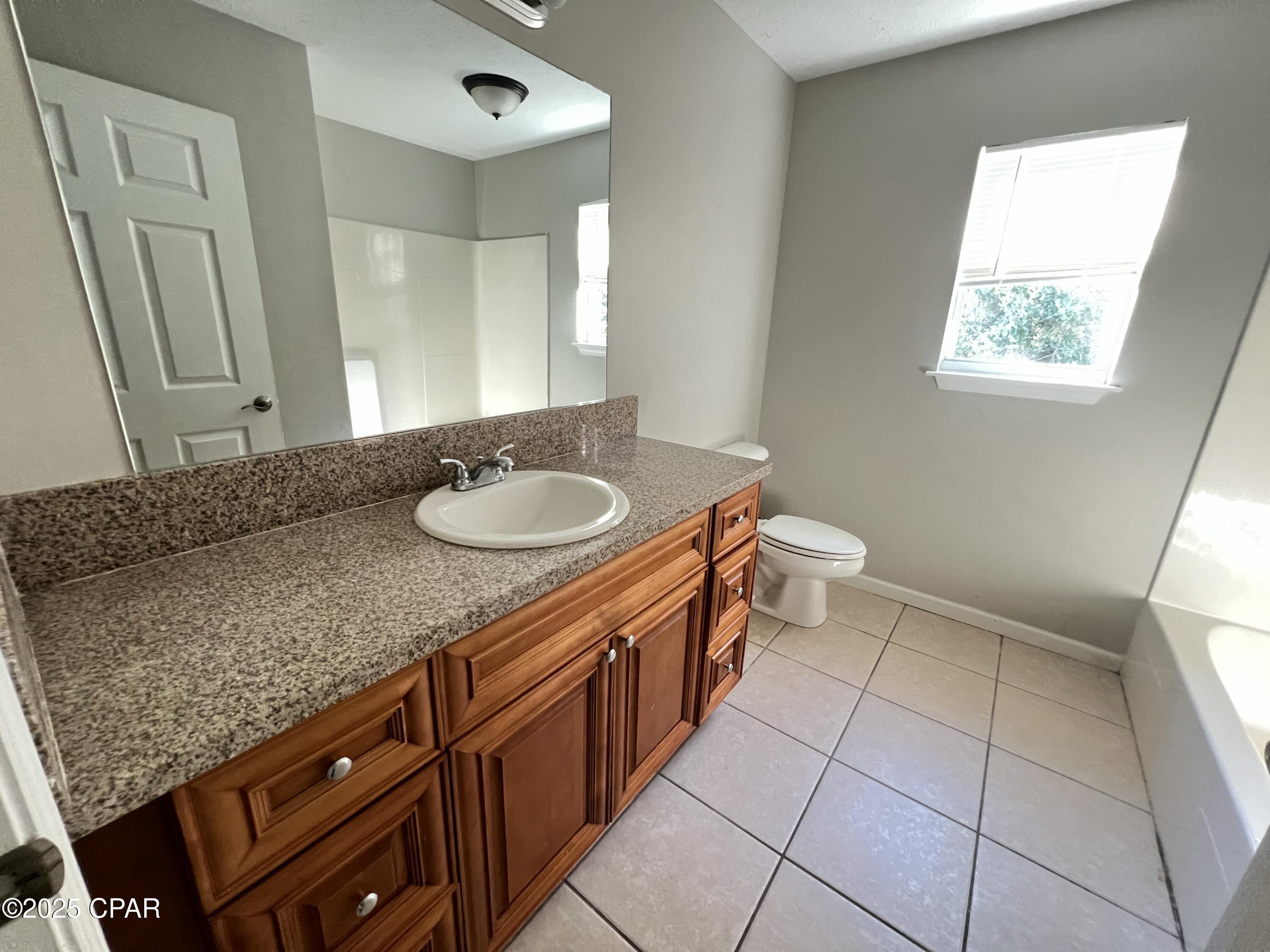 Image 12 For 754 Sherman Avenue A & B