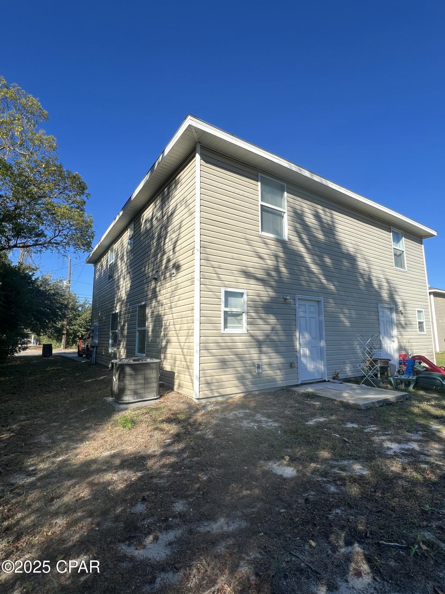 Image 25 For 754 Sherman Avenue A & B