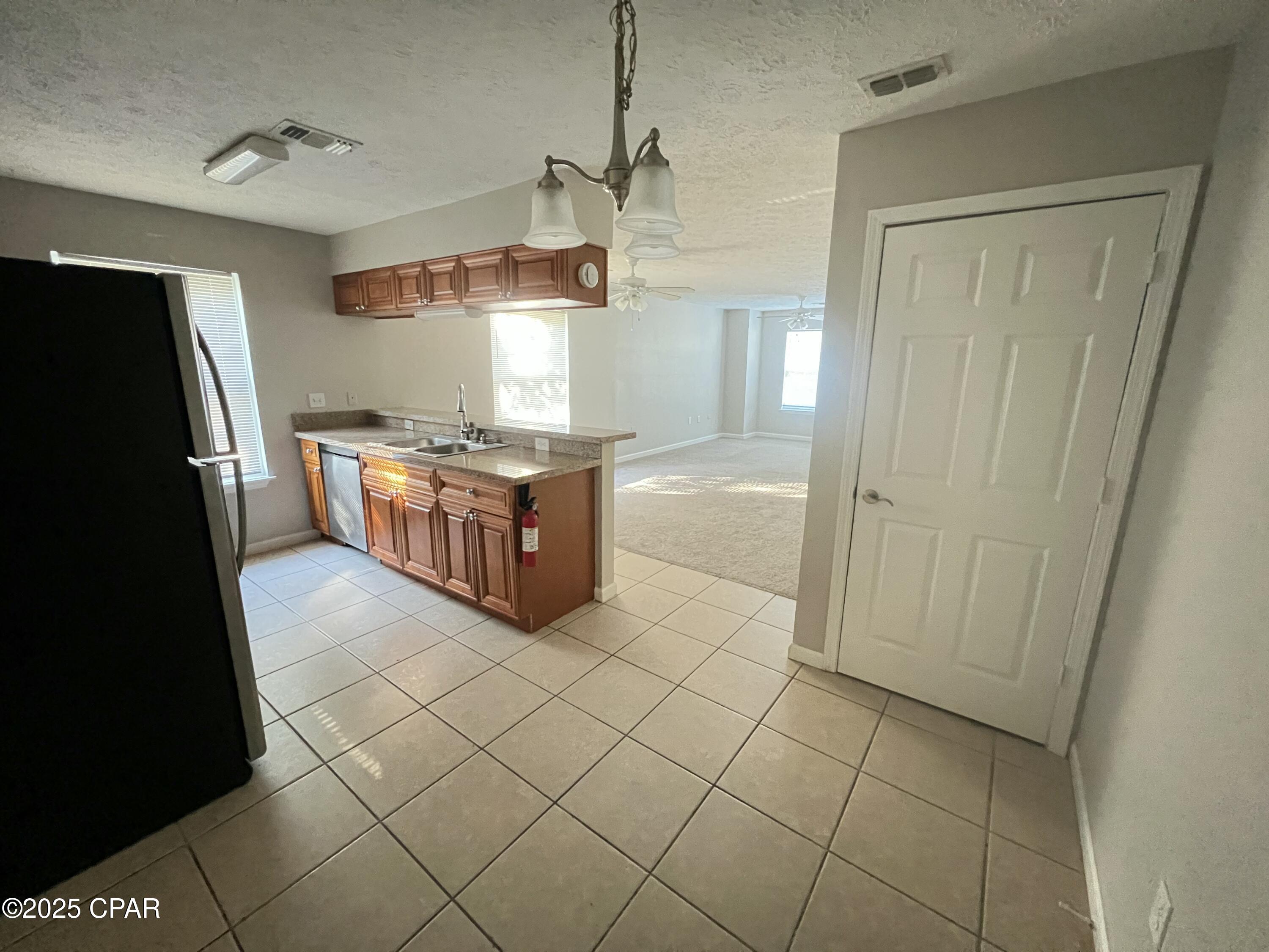 Image 7 For 754 Sherman Avenue A & B