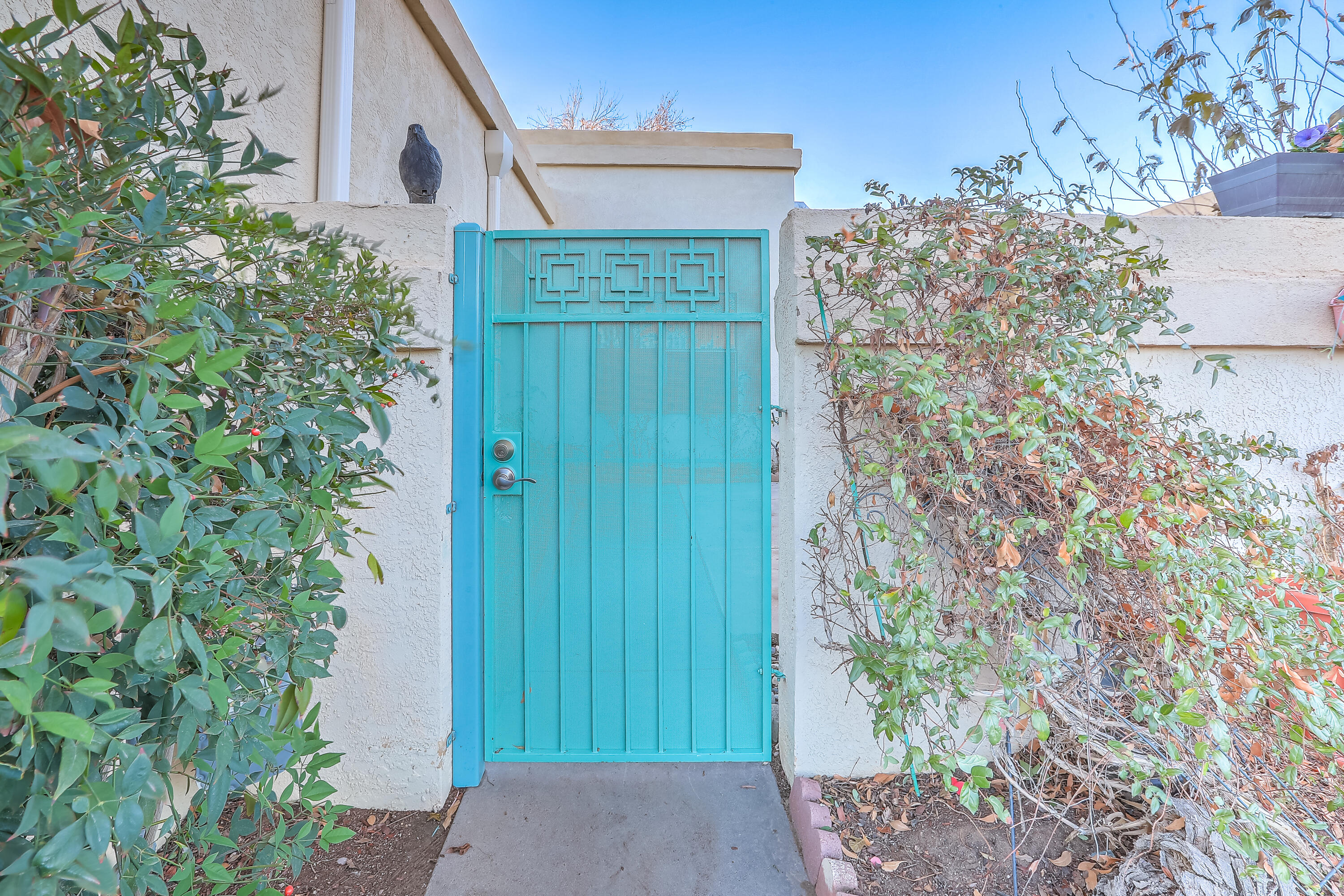 Homes for sale in Rio Rancho, NM | 692 Lakeview Cir Se, Rio Rancho, NM 87124 | MLS# 1095572