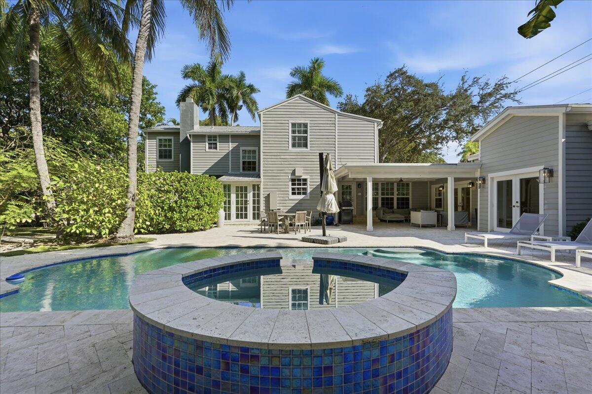 Las Olas Park Corr 6-12 B