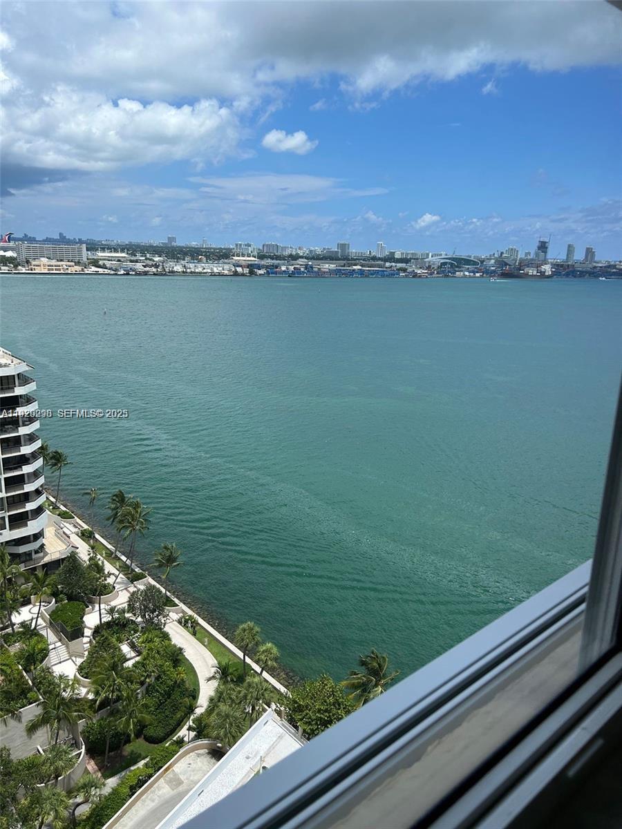 Condo for Rent in Miami, FL