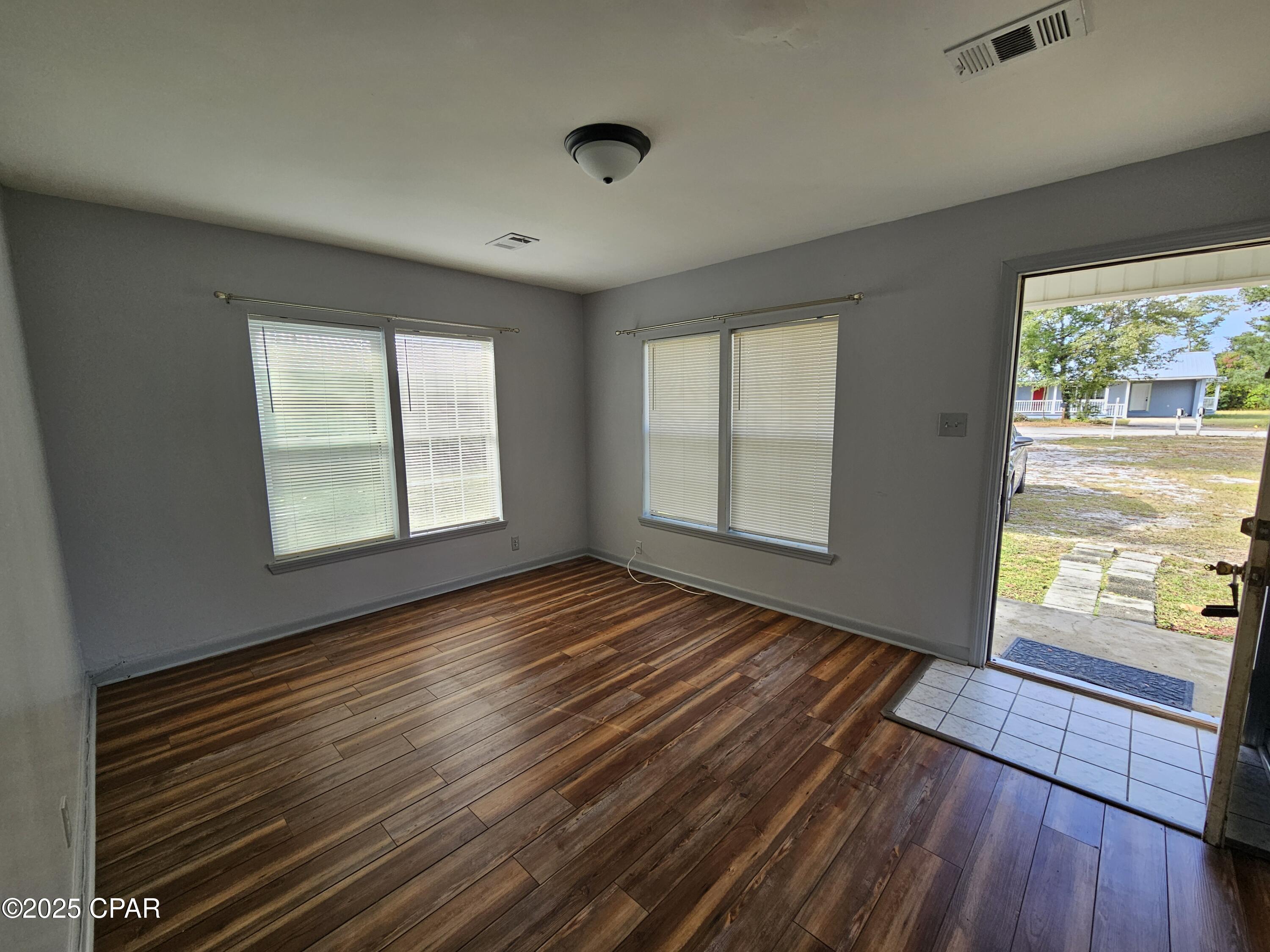 Image 3 For 1814 Arthur Avenue A