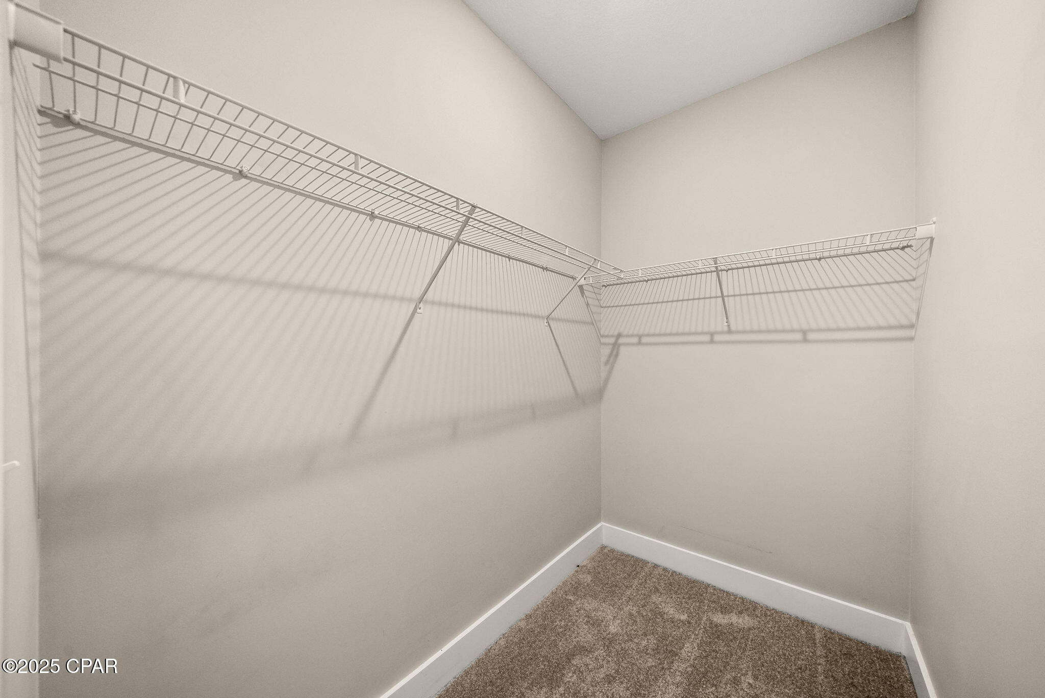 Listing photo id 10 for 1913 Discovery Loop