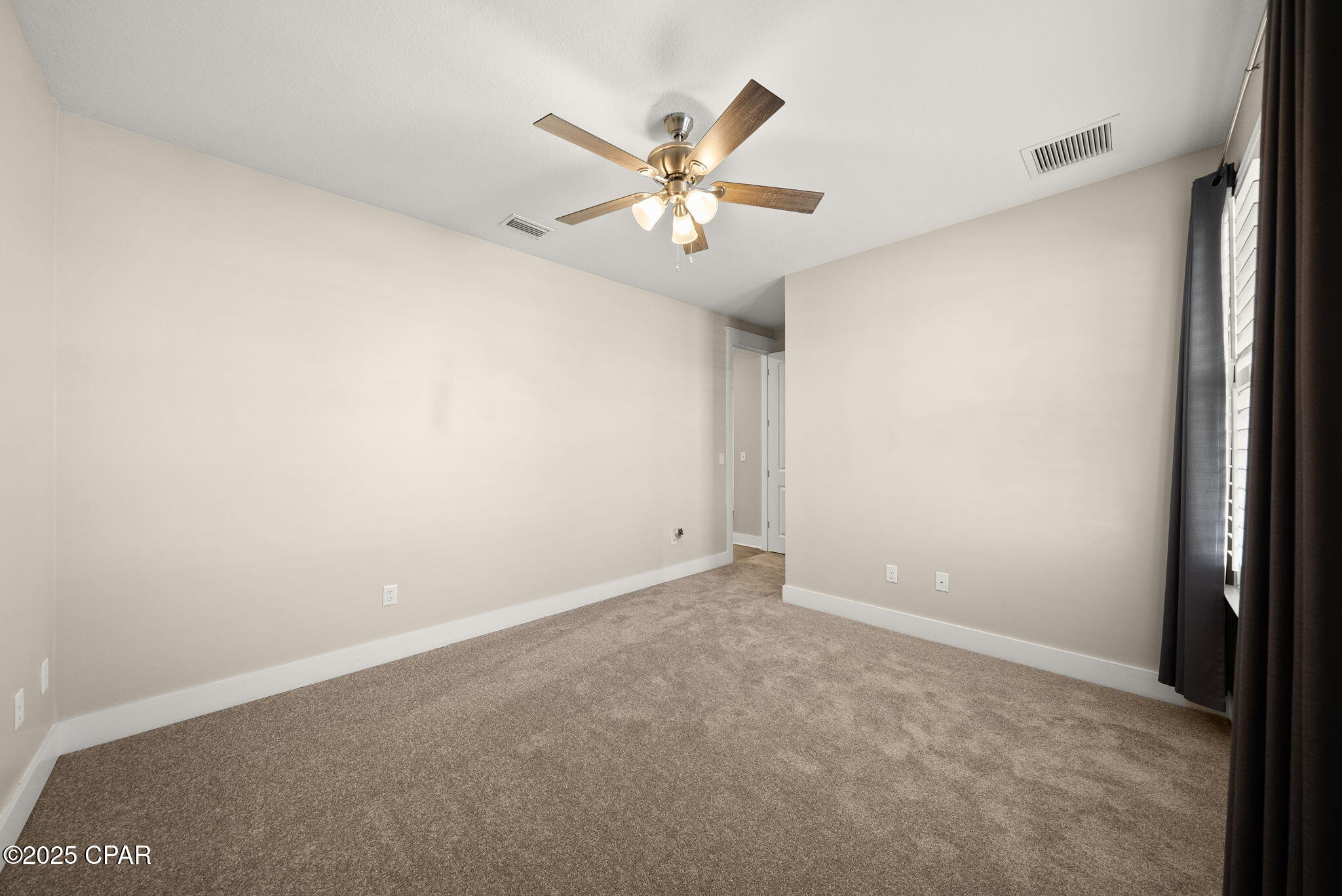 Listing photo id 12 for 1913 Discovery Loop