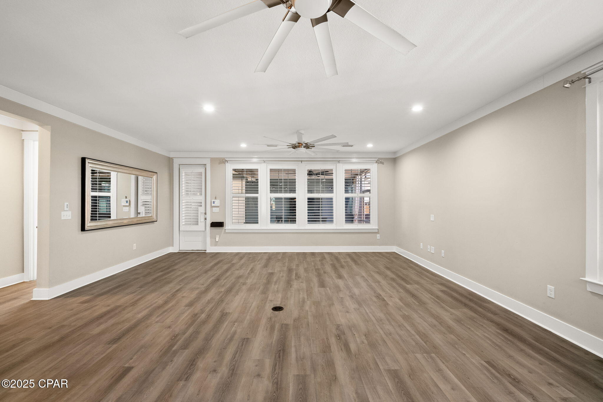 Listing photo id 20 for 1913 Discovery Loop