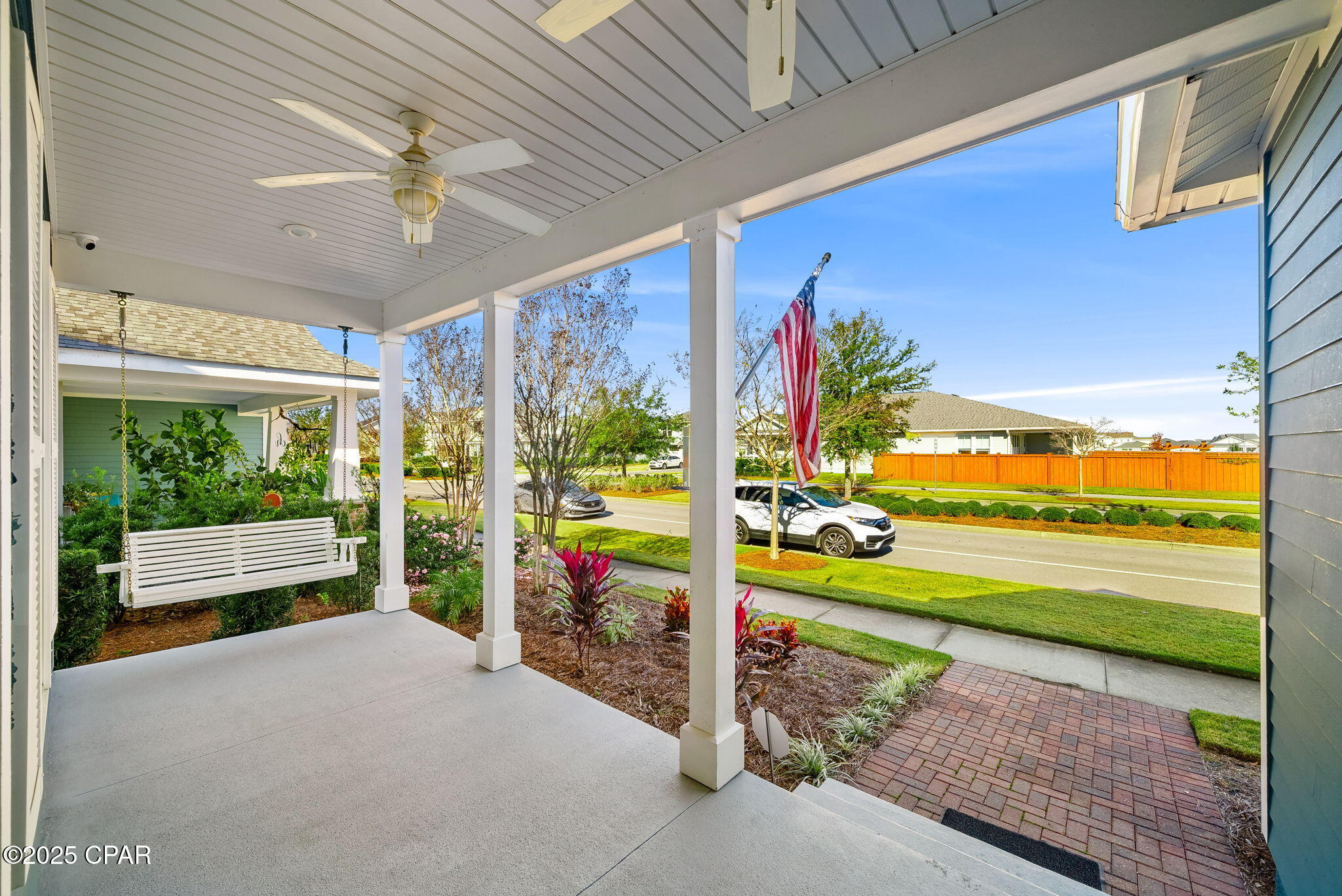 Listing photo id 3 for 1913 Discovery Loop