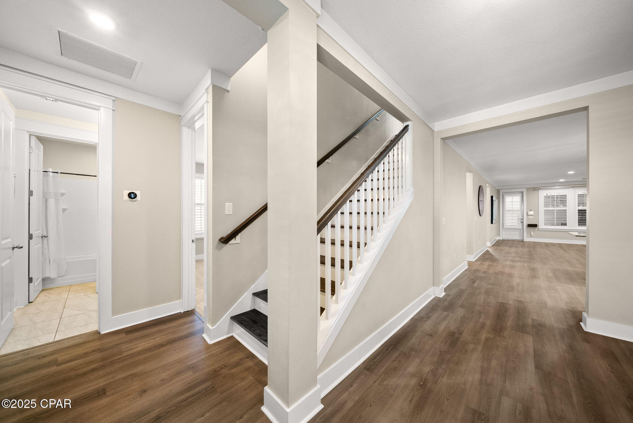 Listing photo id 37 for 1913 Discovery Loop