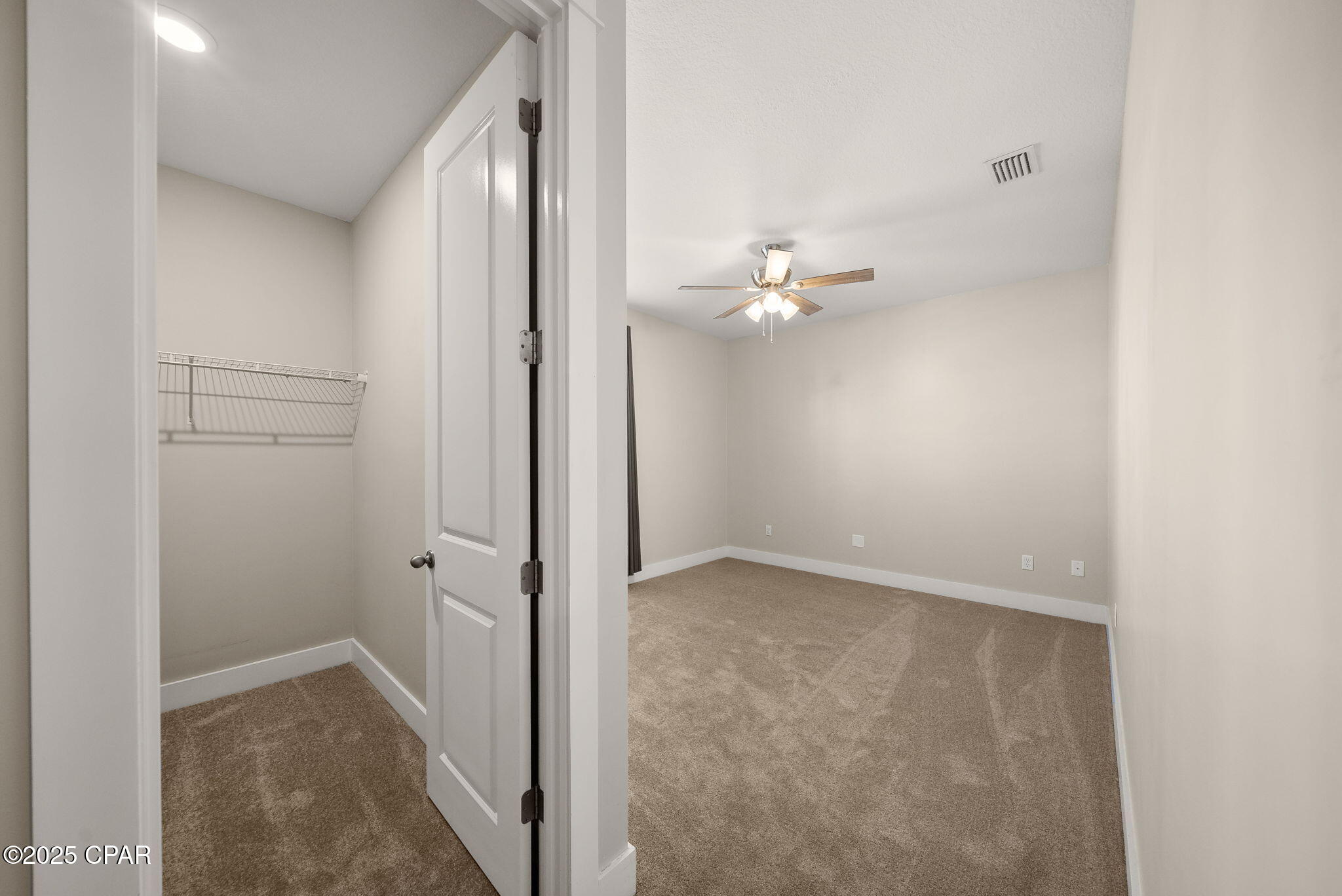 Listing photo id 9 for 1913 Discovery Loop