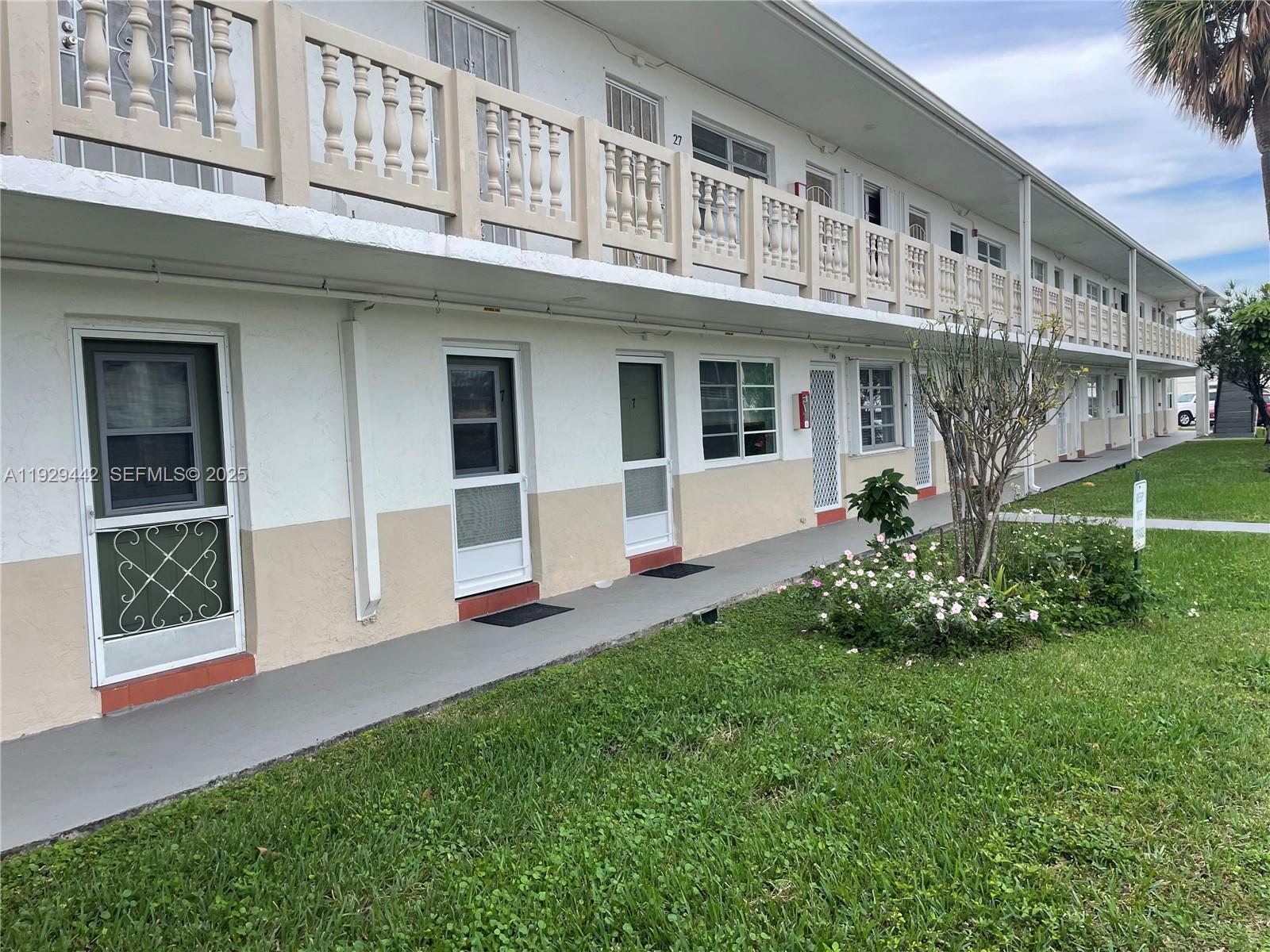 Ro-Mont South Green Condo