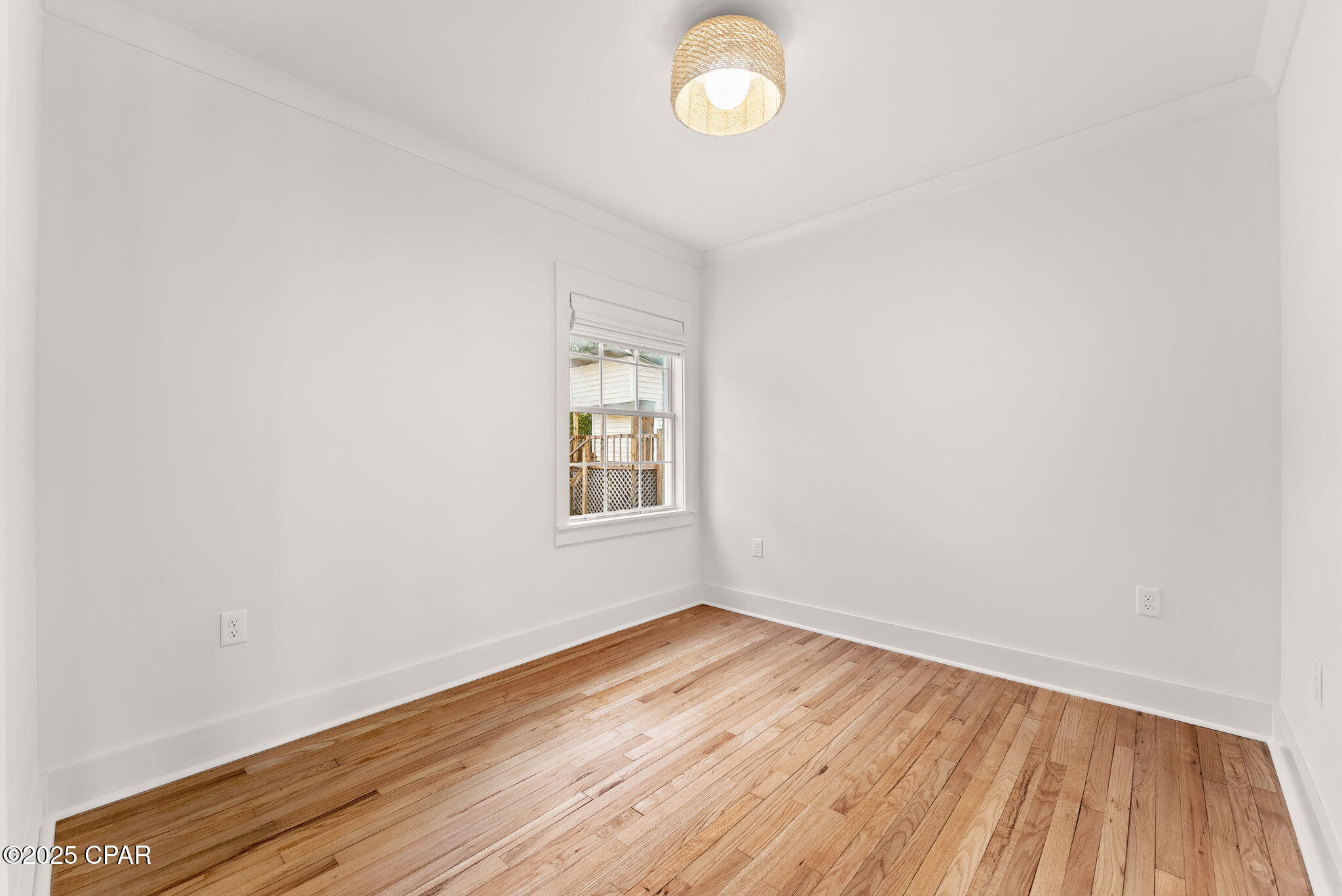 Image 14 For 324 Palo Alto Avenue