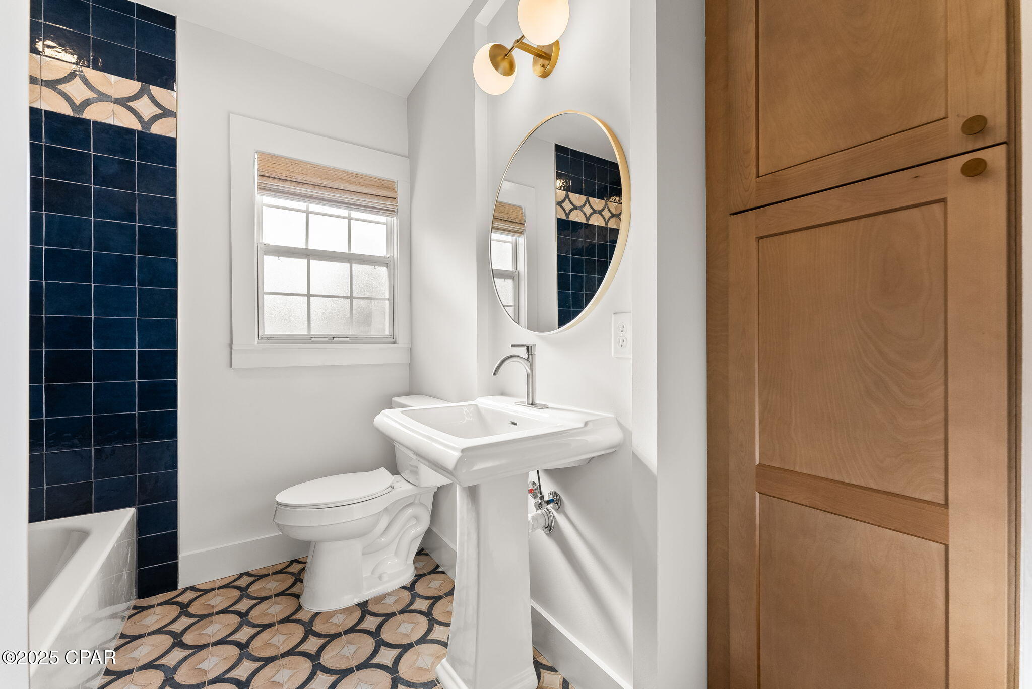 Image 19 For 324 Palo Alto Avenue