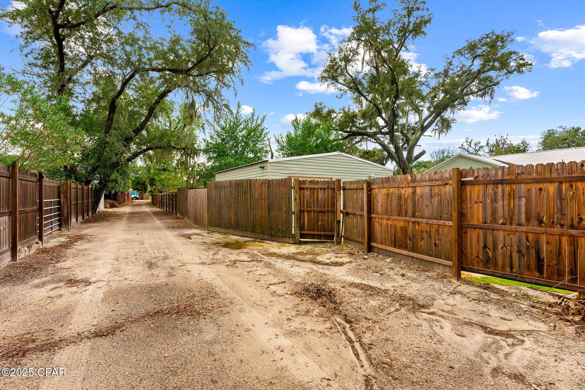 Image 37 For 324 Palo Alto Avenue