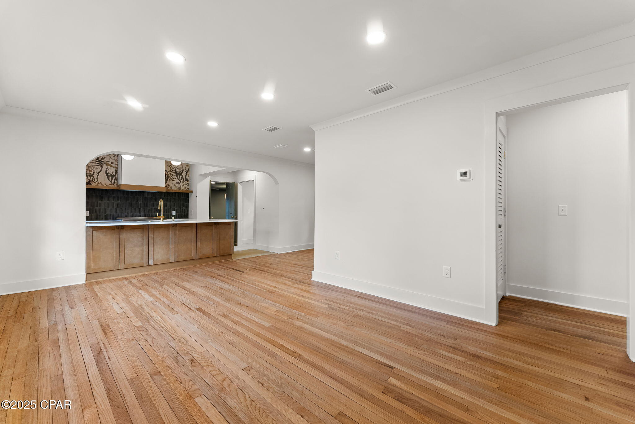 Image 5 For 324 Palo Alto Avenue