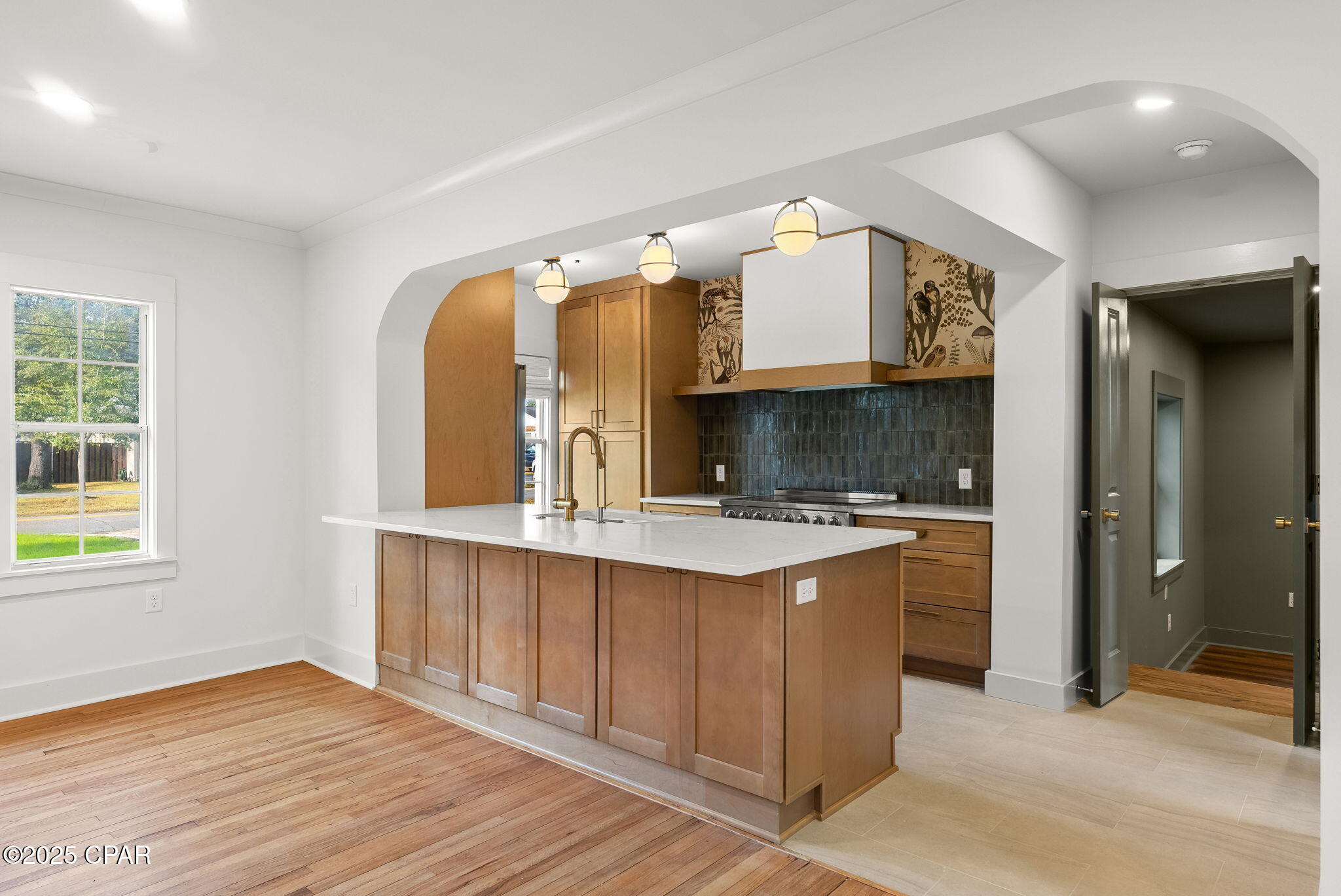 Image 8 For 324 Palo Alto Avenue