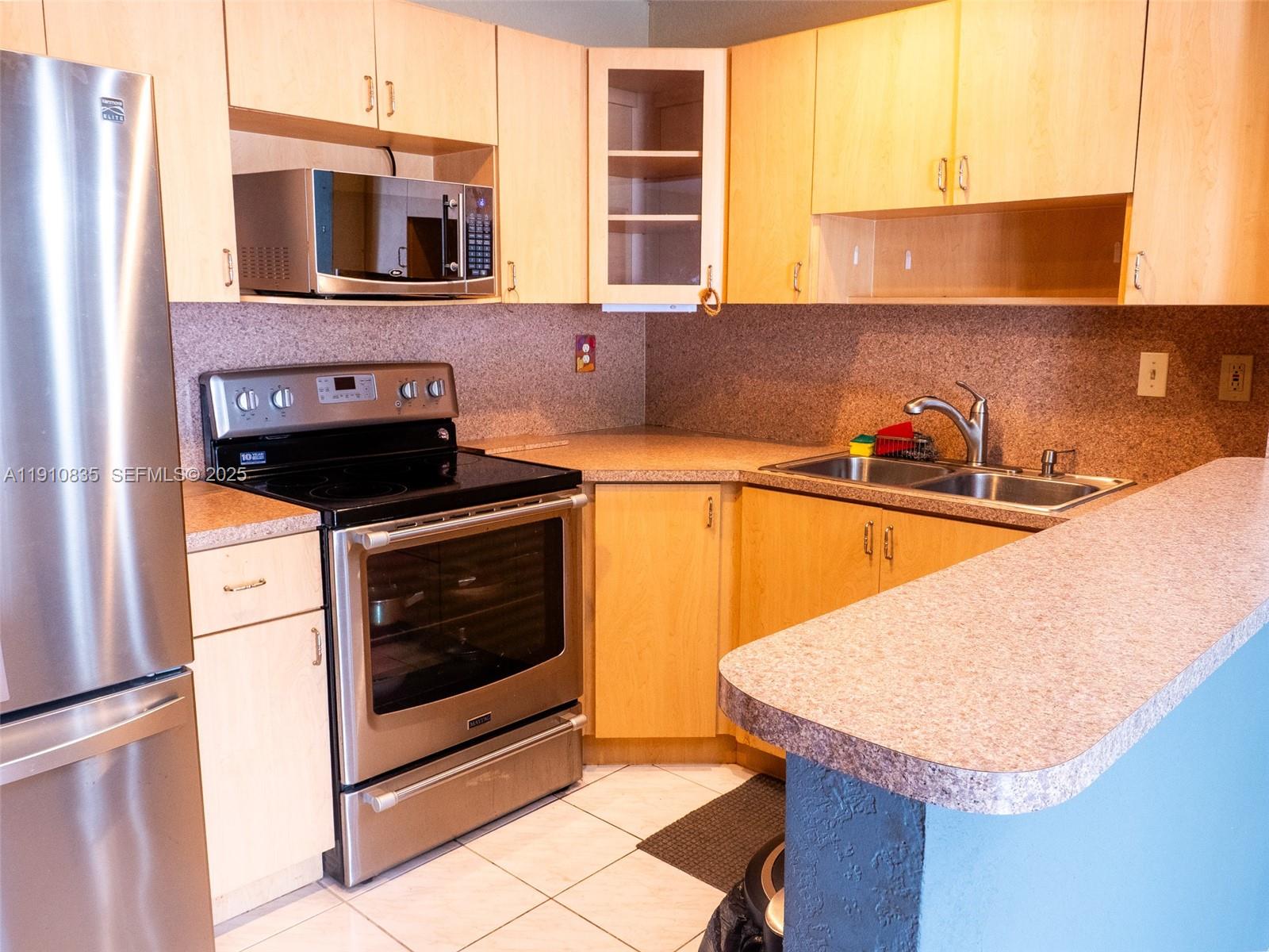 Playa Lago Condo Ph II