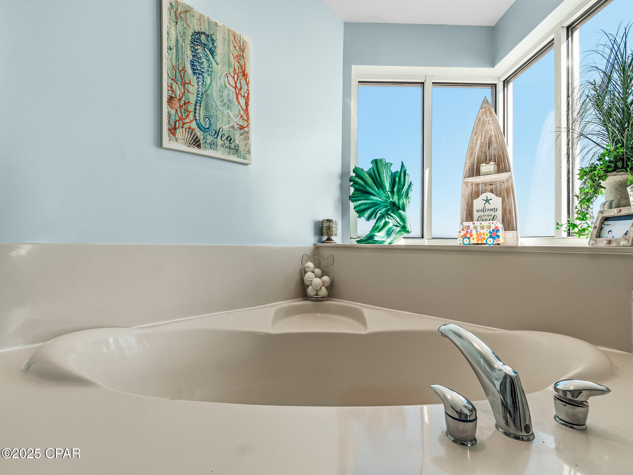 Image 8 For 9450 Thomas Drive 1401