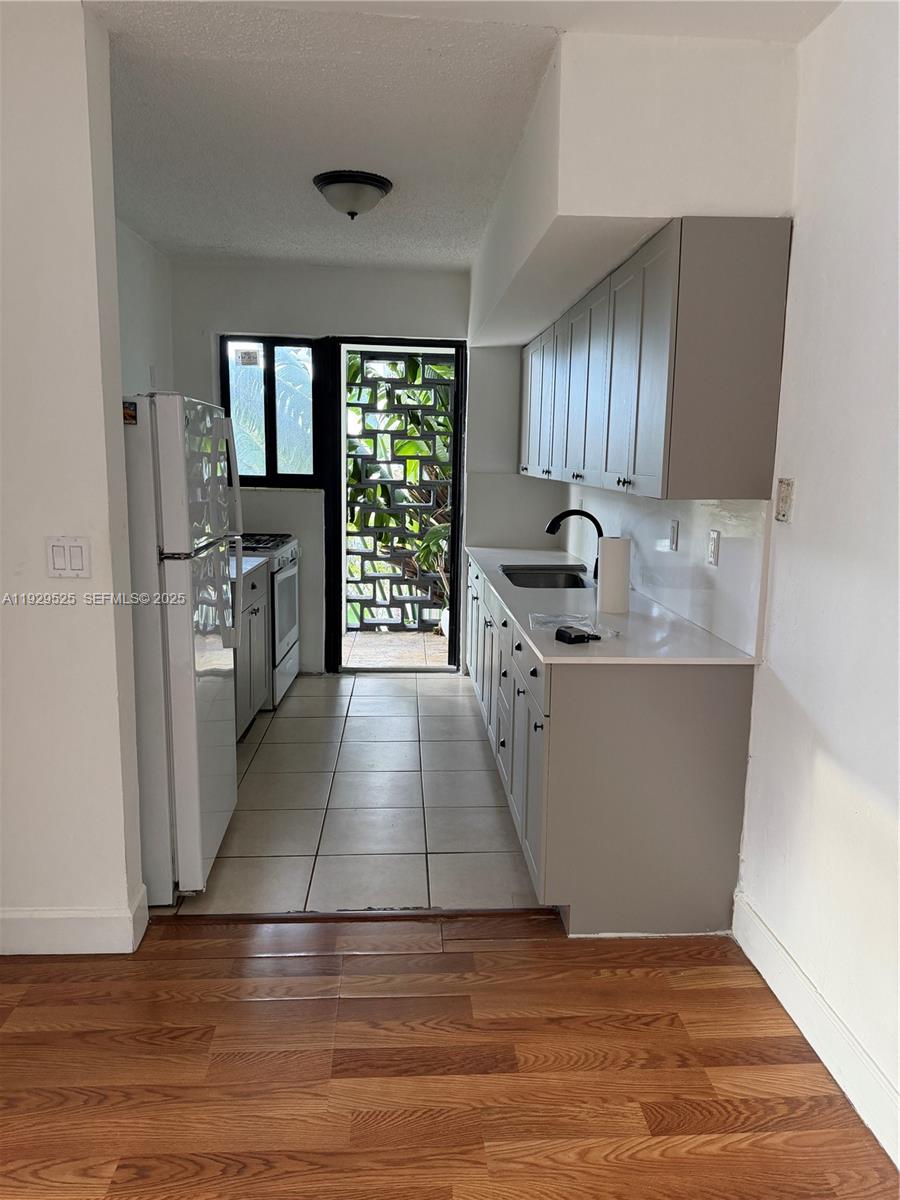 Isle Of Normandy Miami VI