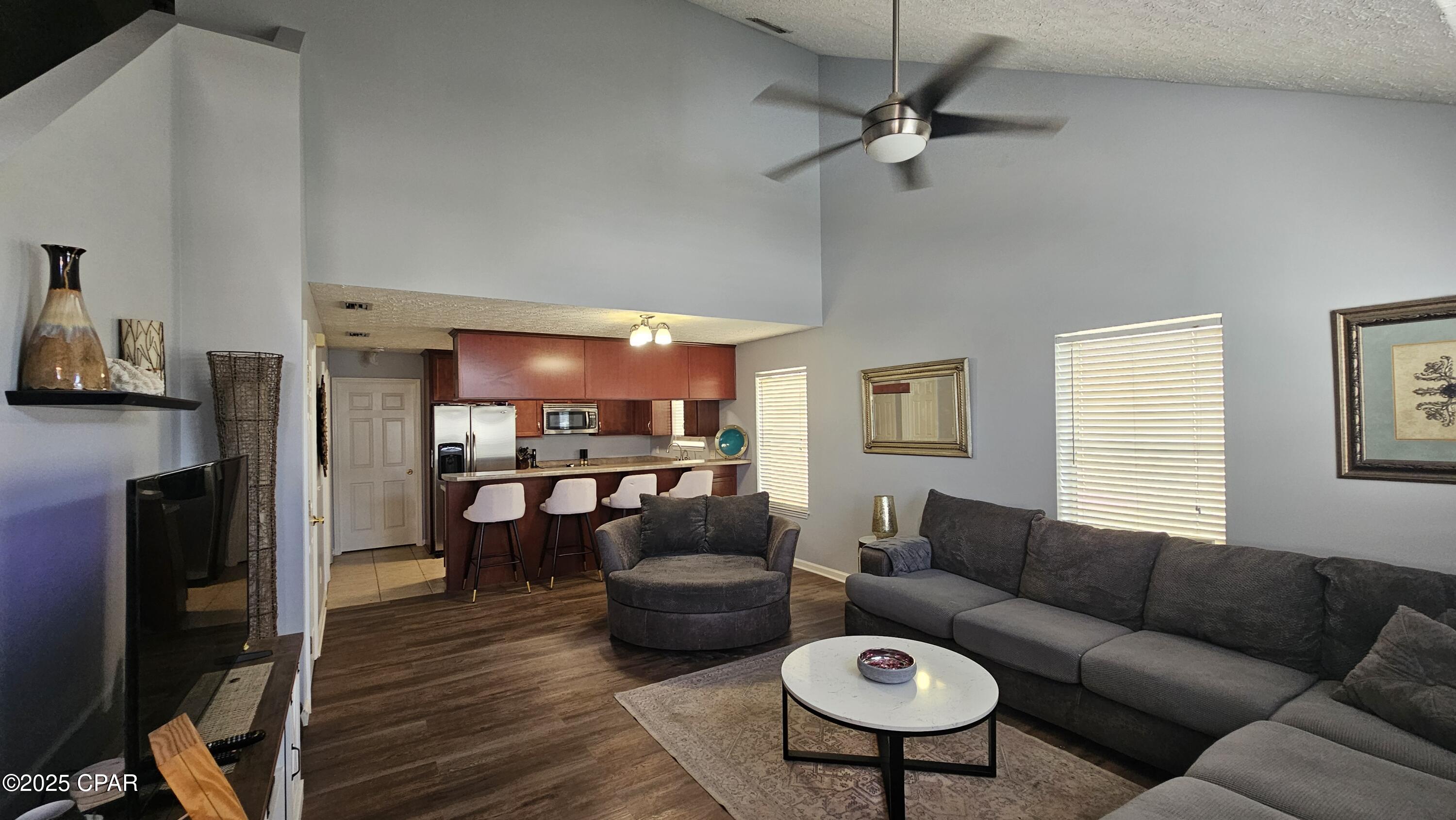 Image 2 For 183 White Cap Way