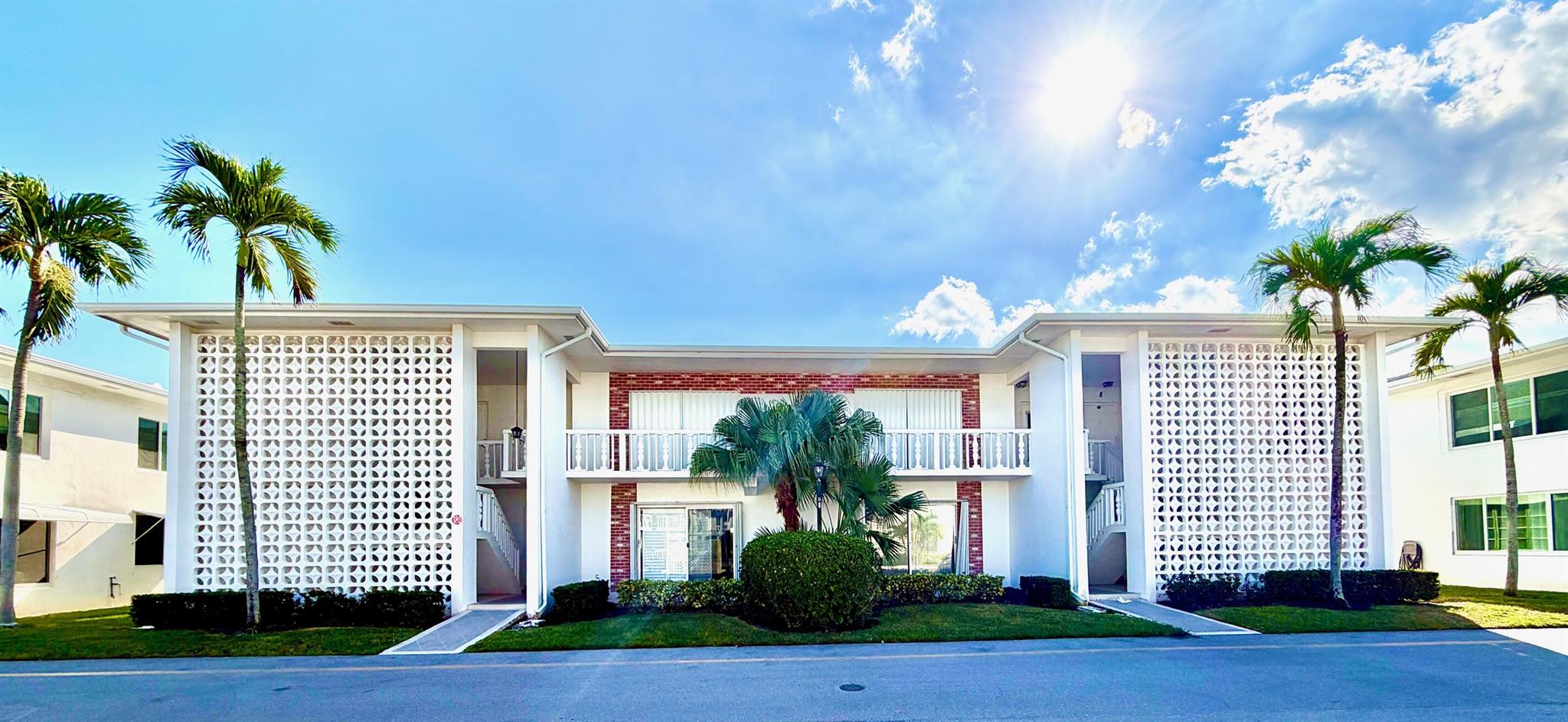 South Palm Beach Villas C