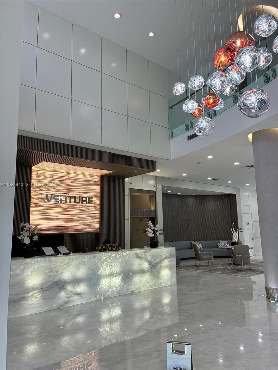 Venture At Aventura East