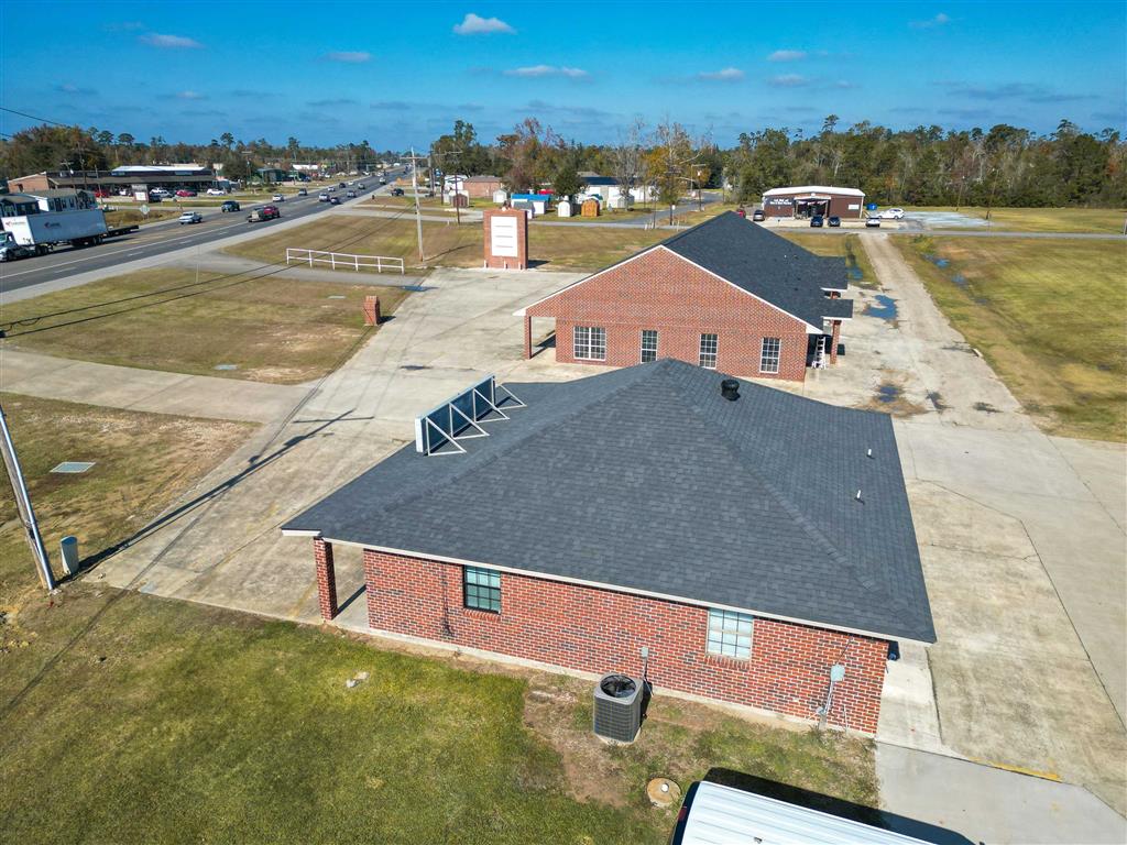 634 N Highway 171 Highway — photo 2