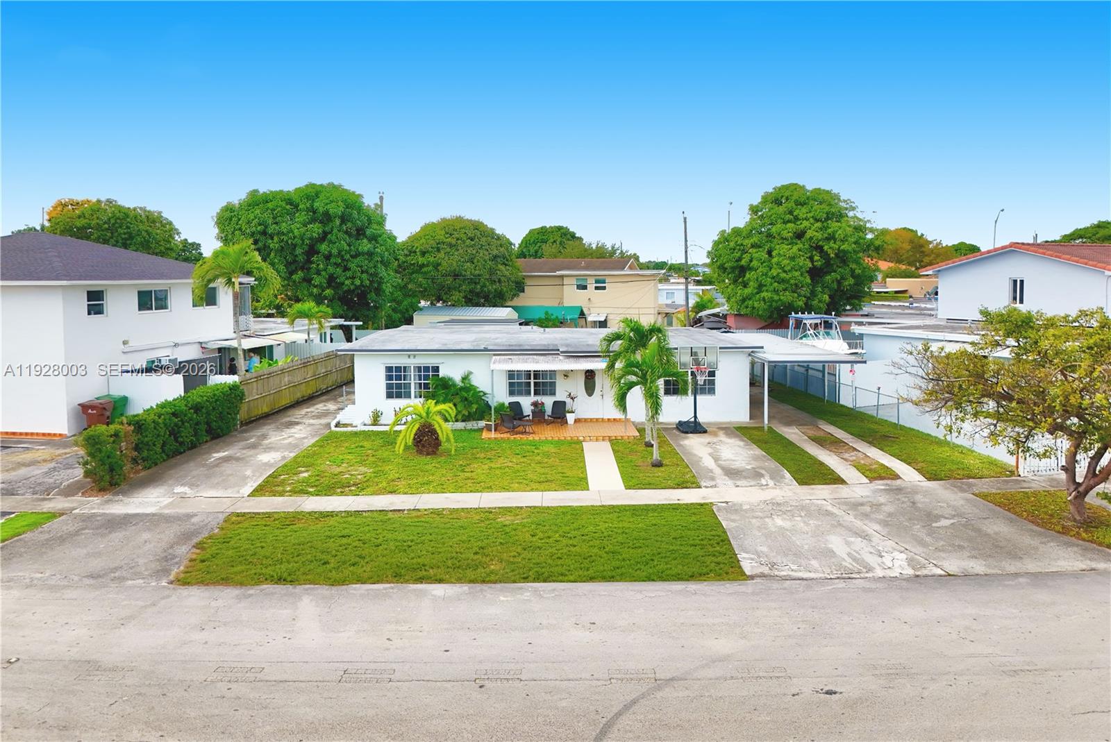 Sun-Tan Village Sec 2