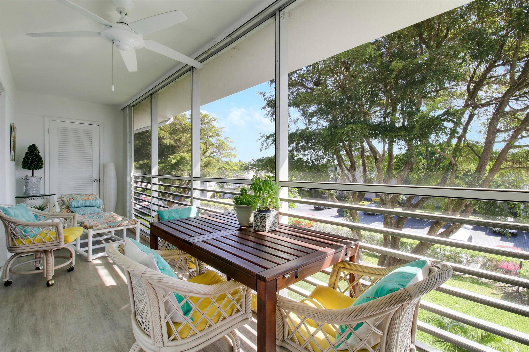 Lake Clarke Gardens Condo