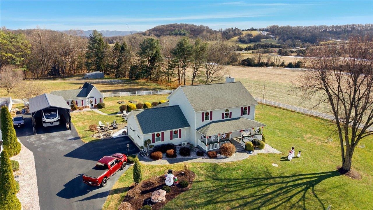 3901 LEE HWY, Weyers Cave, VA 24486