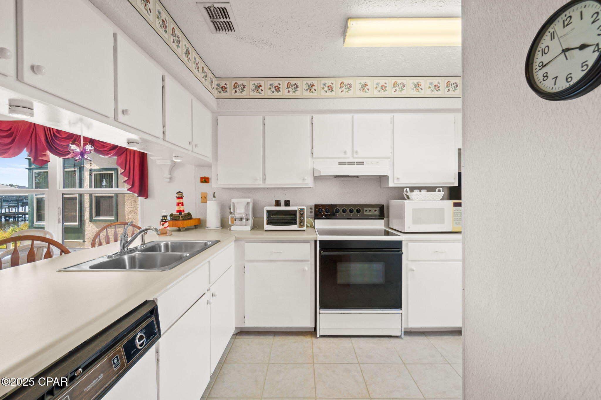 Image 7 For 7813 Lagoon Drive 9c