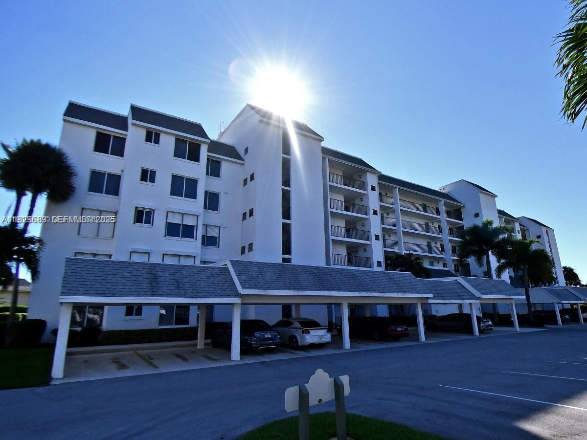 Catamaran Ll Condominium