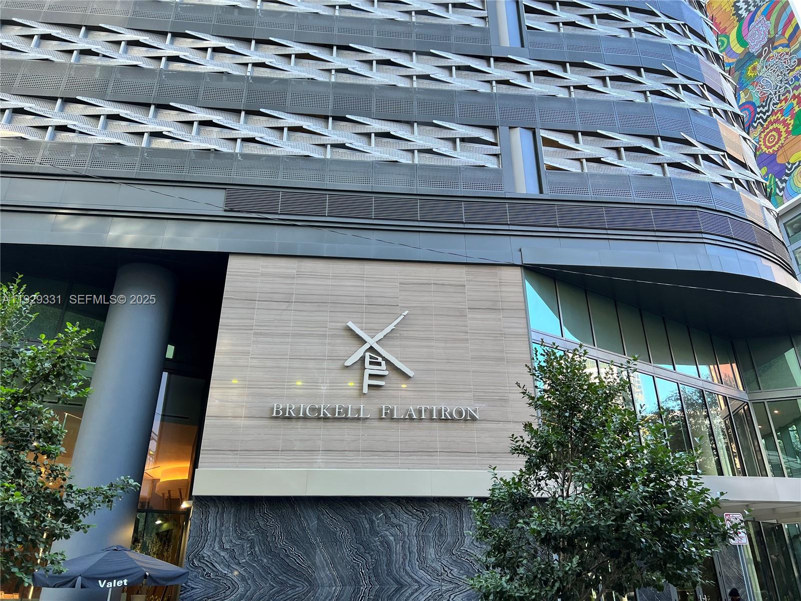 Apartamento para Alugar em Miami, FL