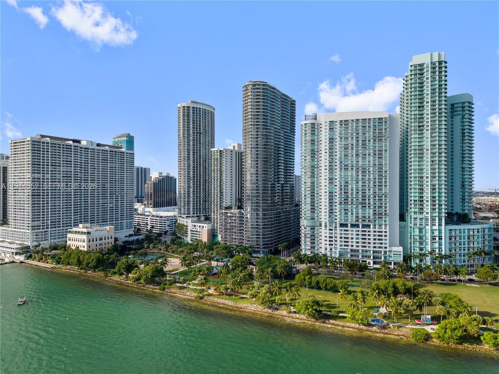 Aria On The Bay Condo