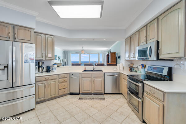 Image 13 For 8601 Surf Drive 11w