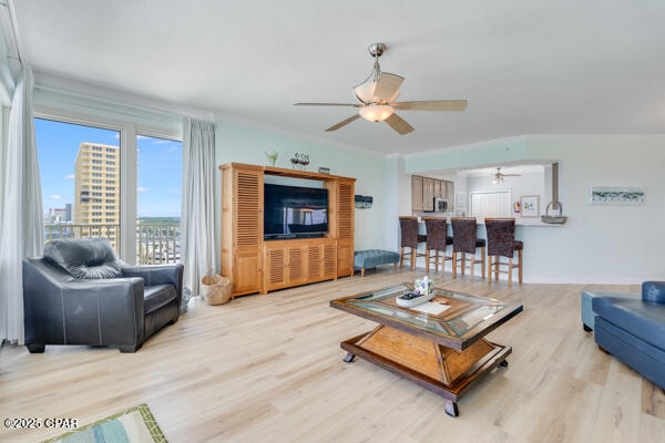 Image 16 For 8601 Surf Drive 11w