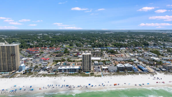 Image 46 For 8601 Surf Drive 11w