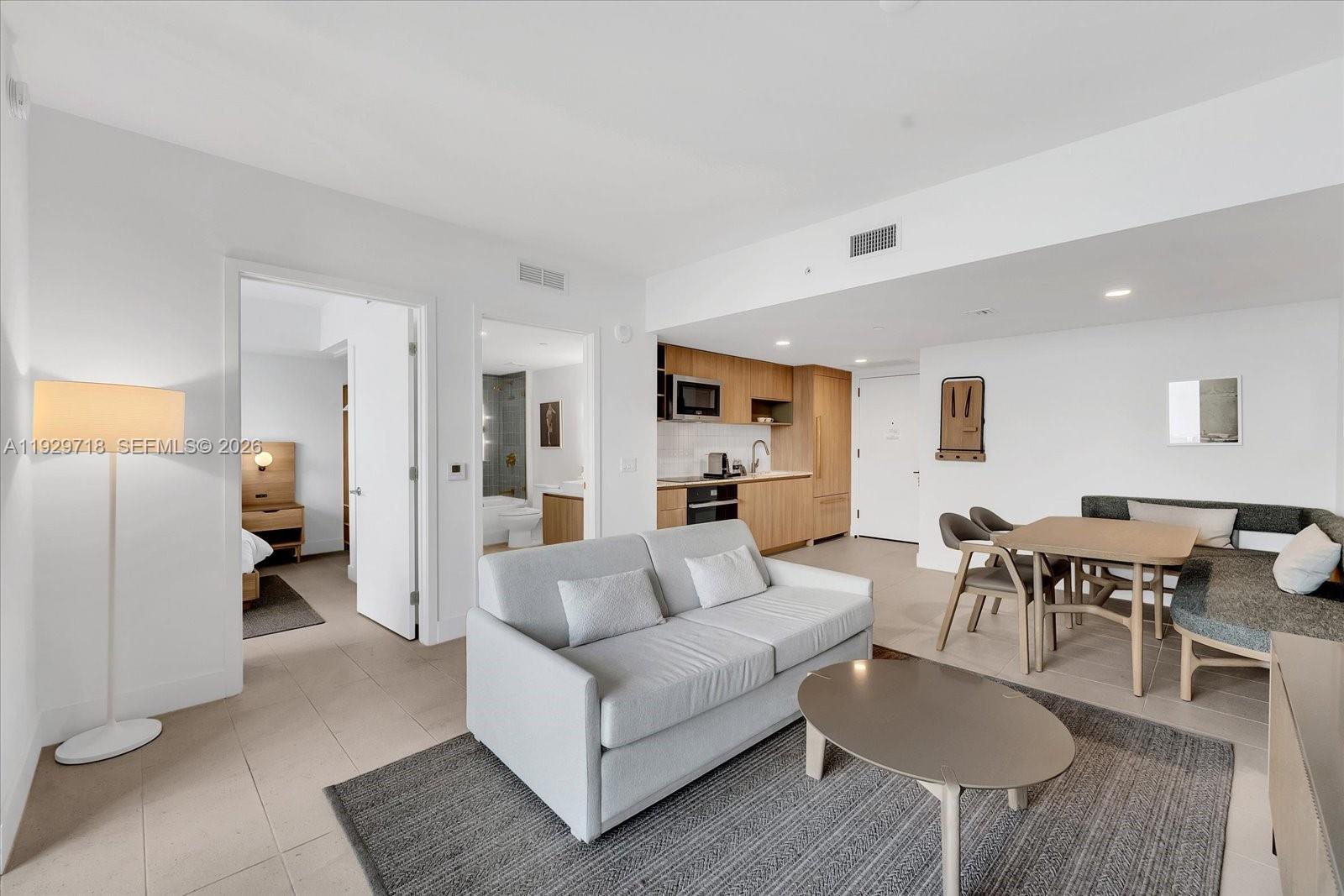 Condo for Sale in Miami, FL