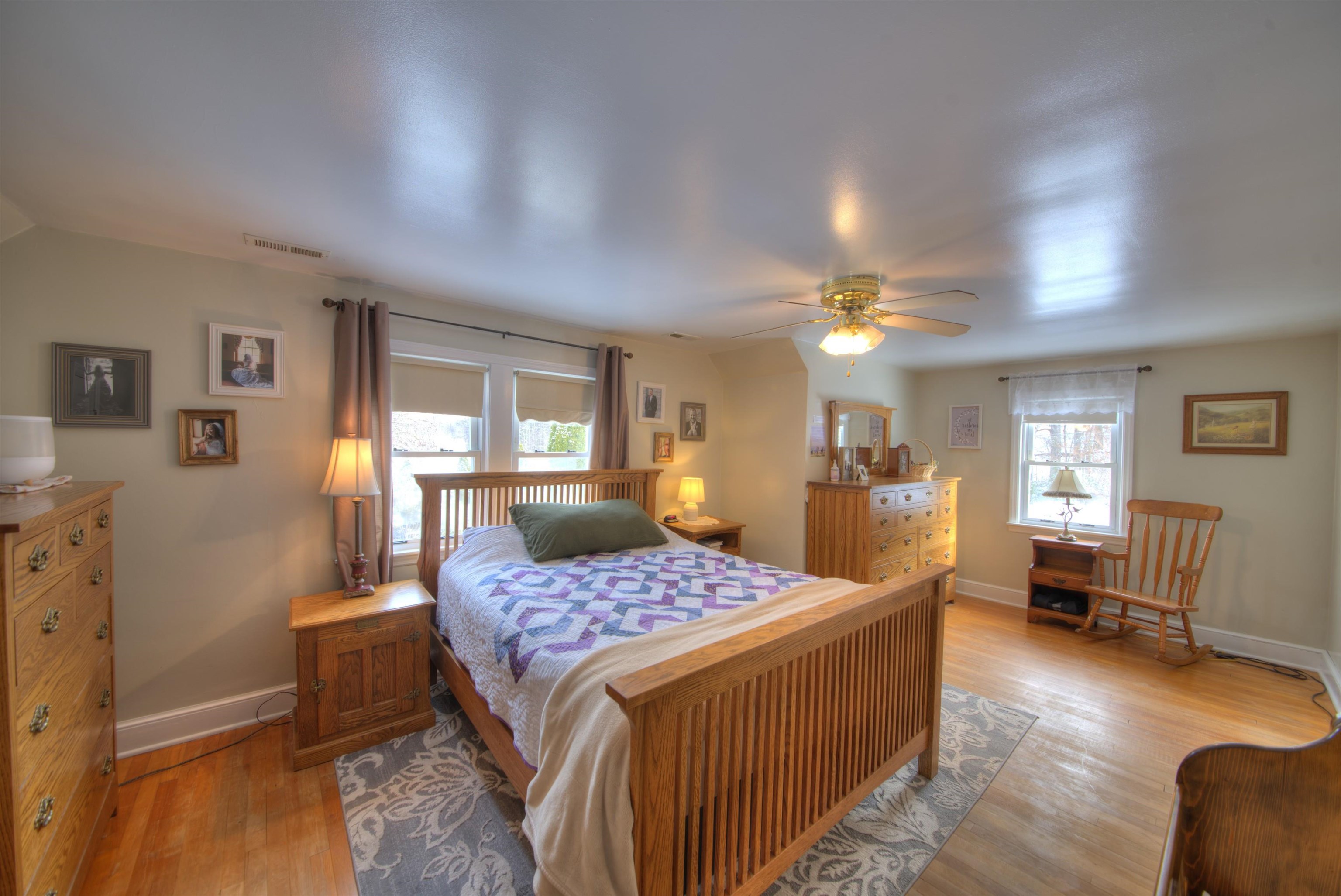 7011 South East Side Hwy