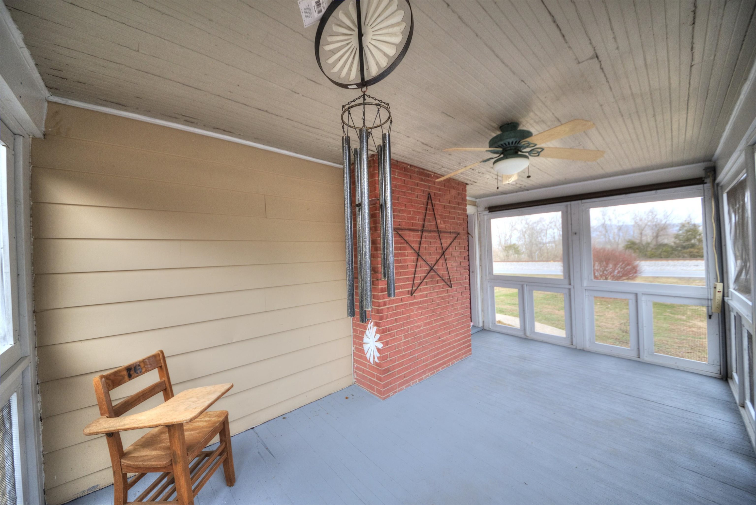 7011 South East Side Hwy