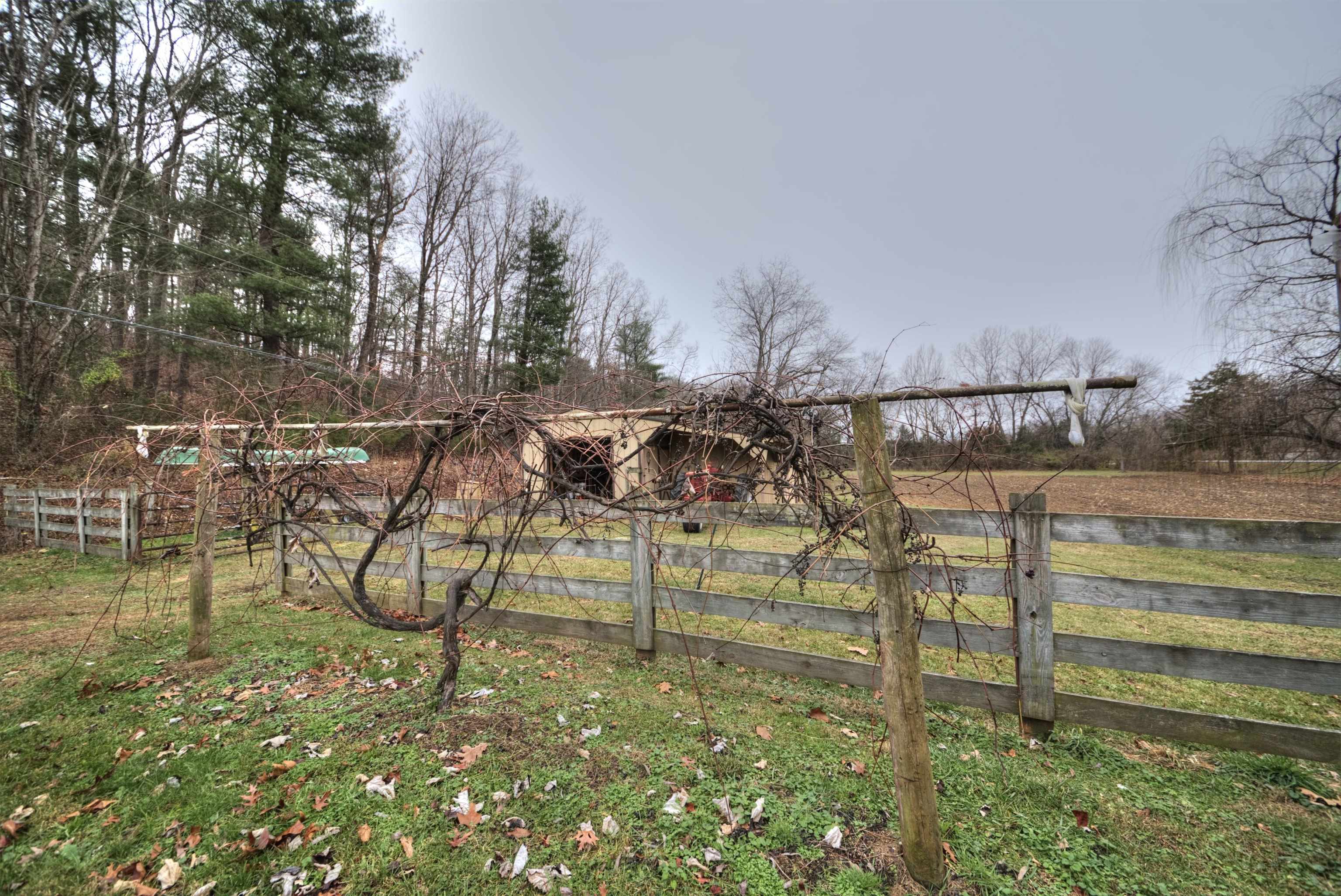 7011 South East Side Hwy