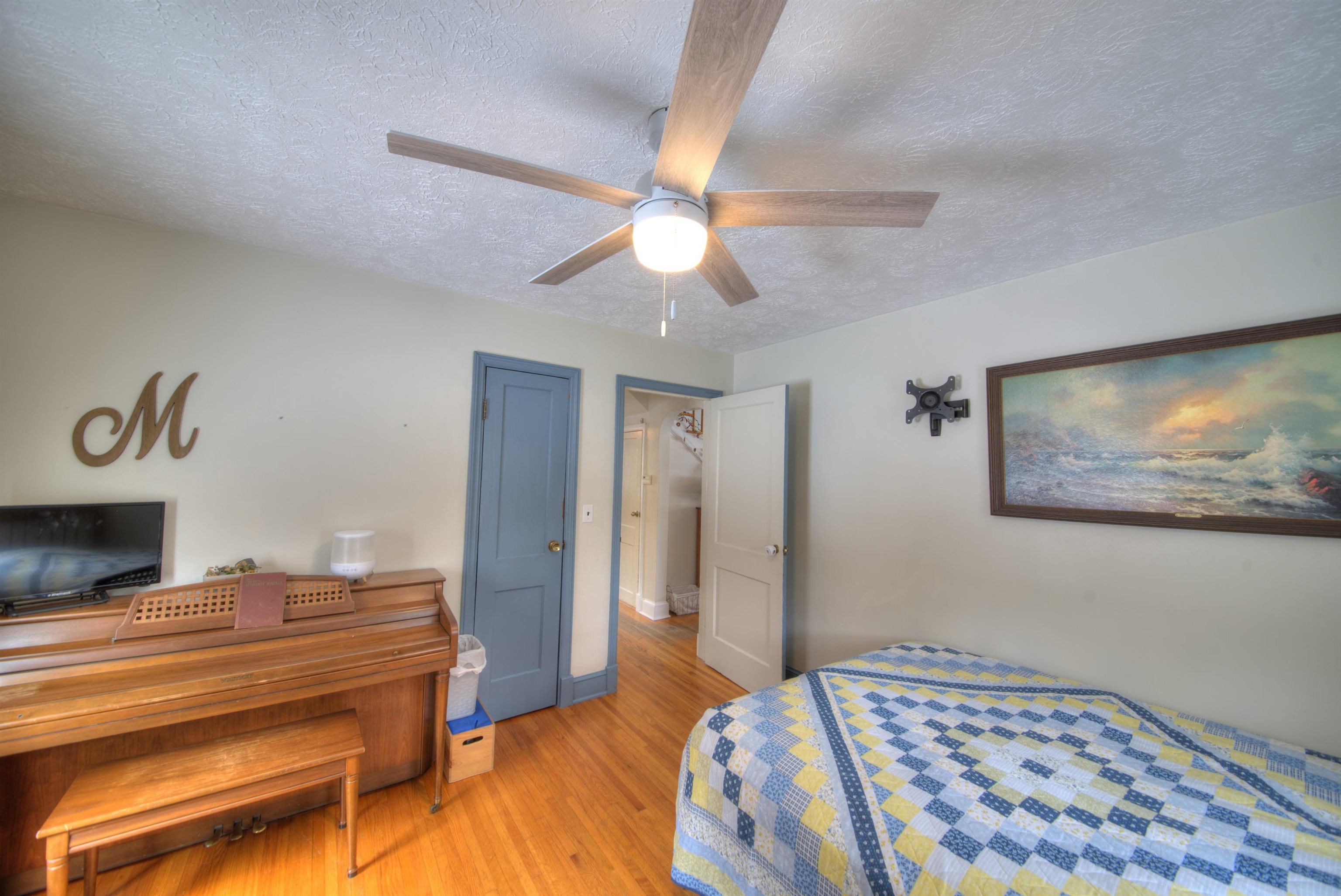 7011 South East Side Hwy