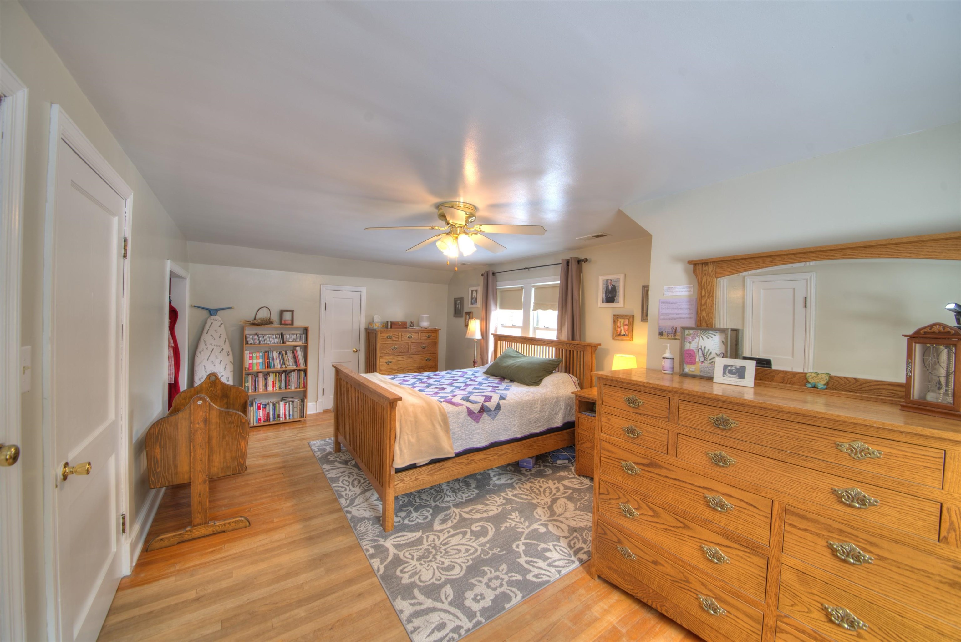 7011 South East Side Hwy