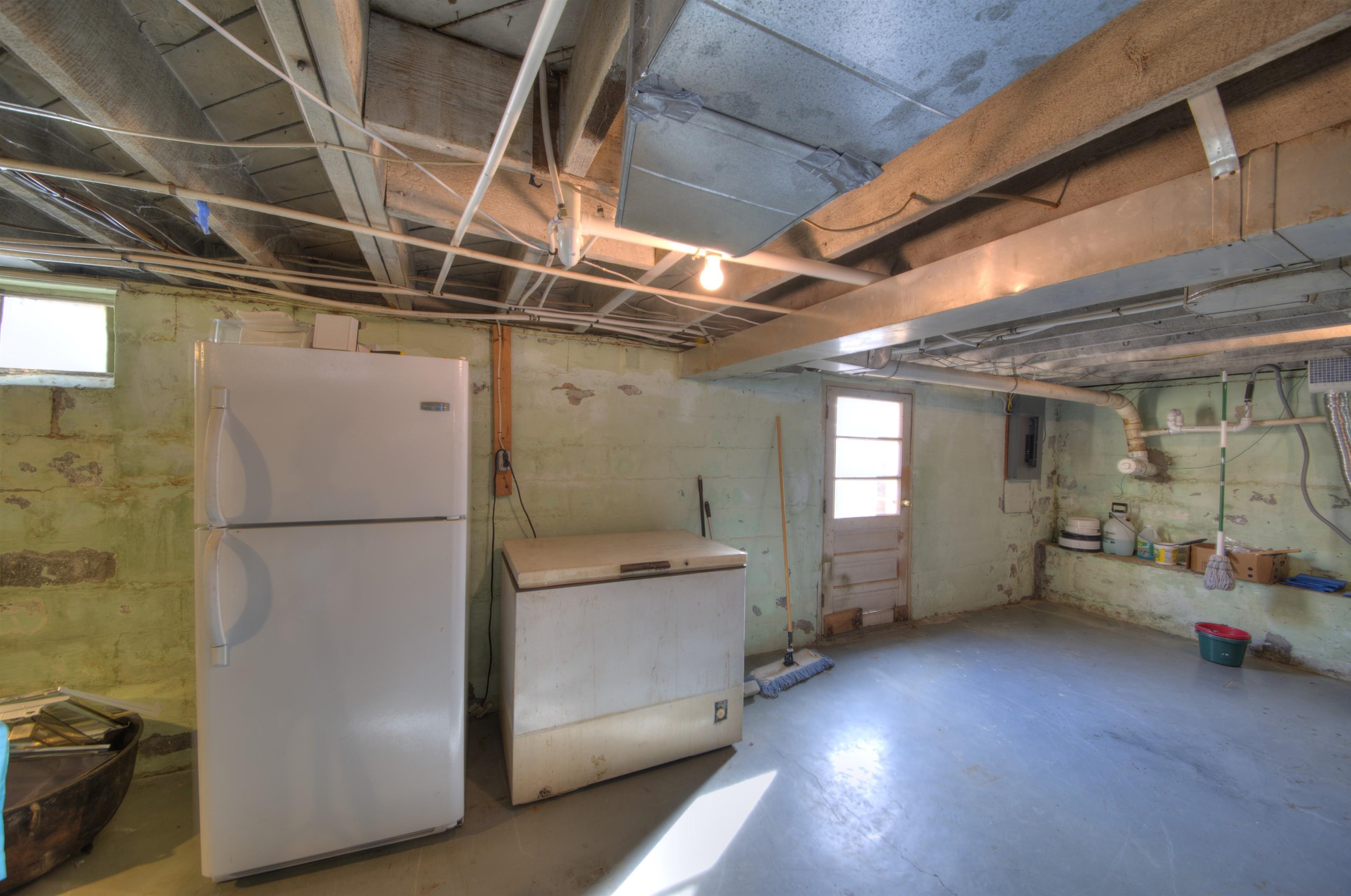 7011 South East Side Hwy