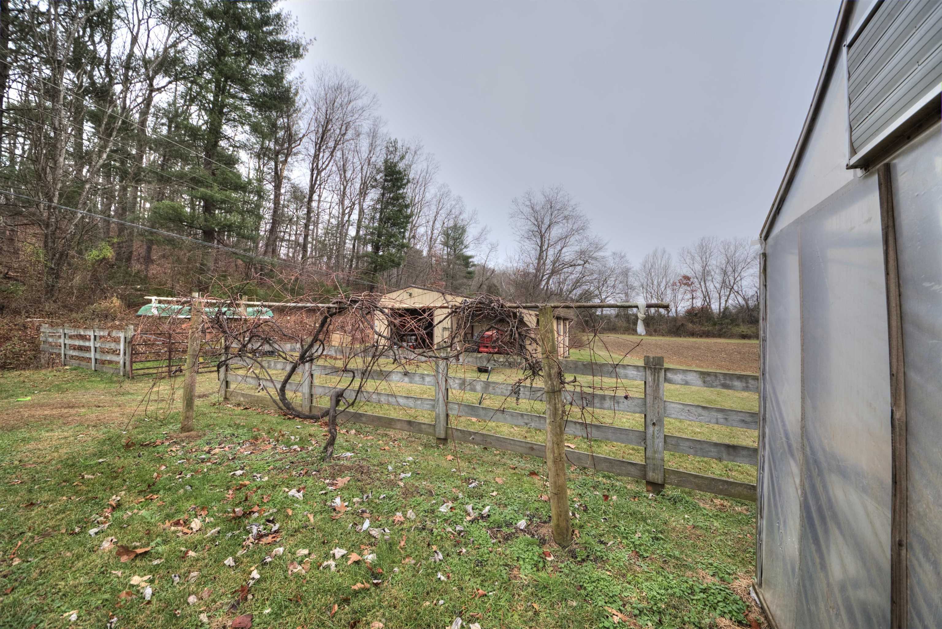 7011 South East Side Hwy