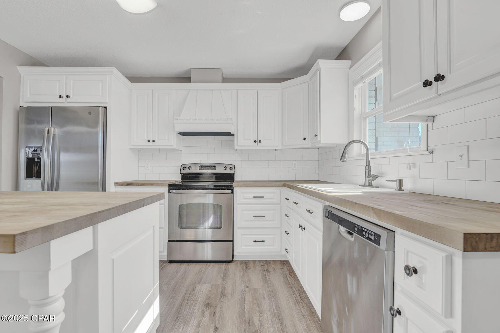 Image 13 For 1851 Airport Circle