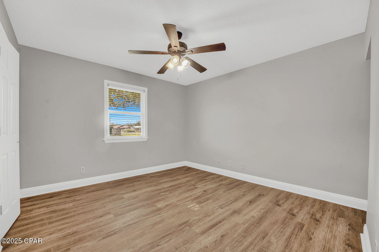 Image 32 For 1851 Airport Circle