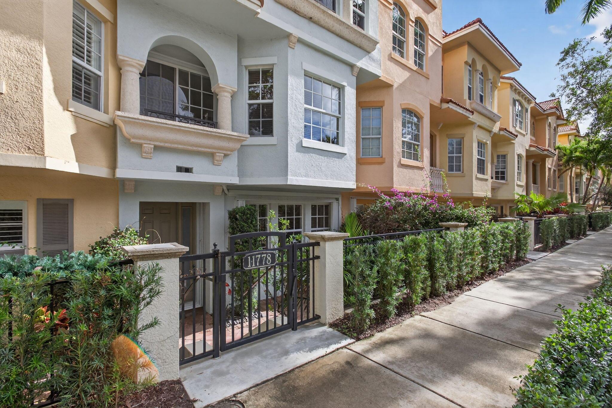 Homes for sale in Palm Beach Gardens, FL | 11778 Valencia Gardens Avenue, Palm Beach Gardens, FL 33410 | MLS# R11147459