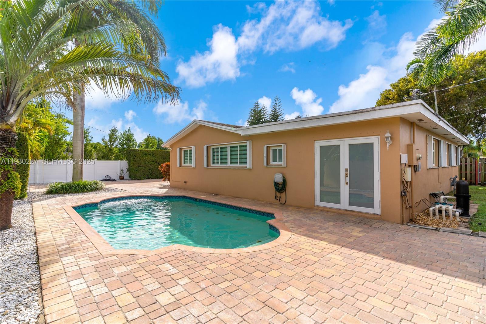 11051 69th Dr, Miami, Florida 33173