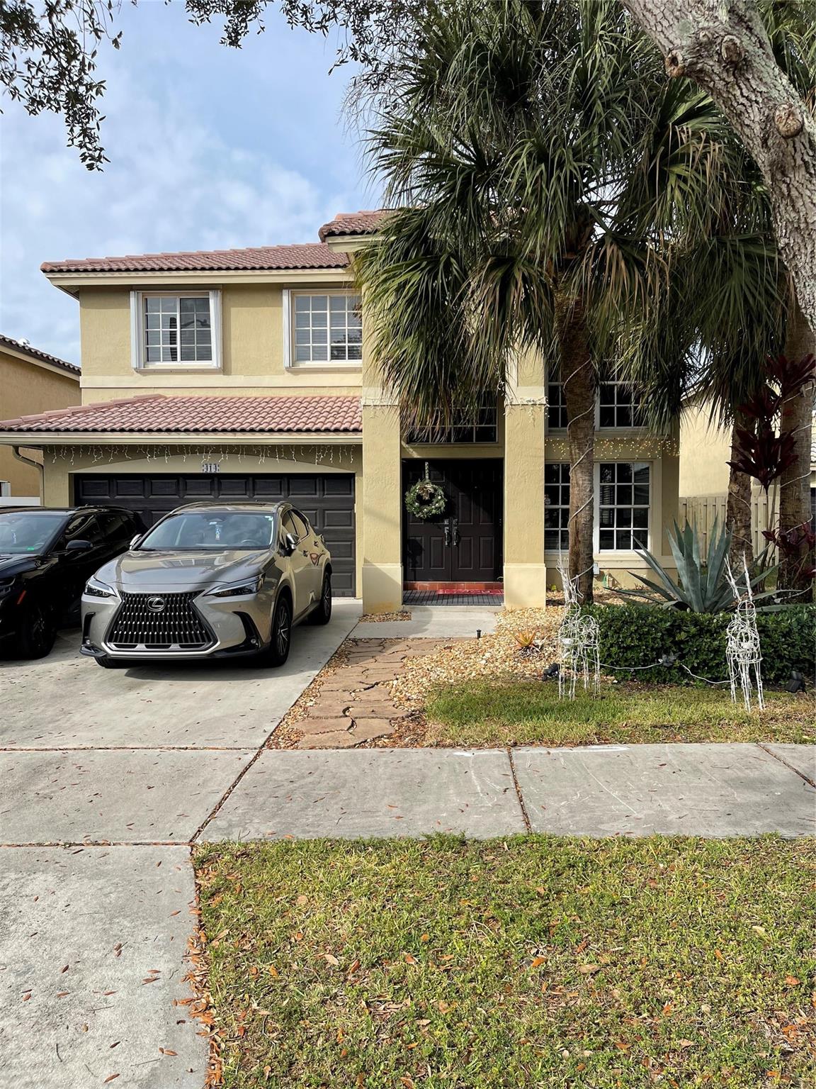 Crystal Pointe 158-10 B